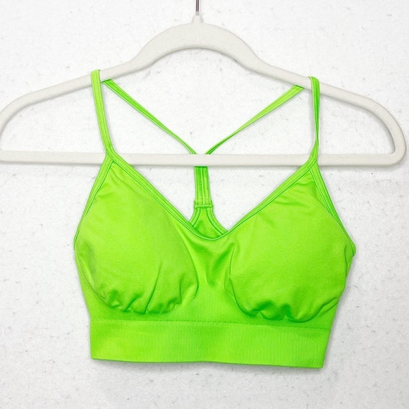 Gymshark Sweat Seamless Light Support Padded Sports Bra Size Medium Fluo Lime - Picture 3 of 7